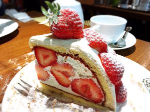 イチゴケーキ